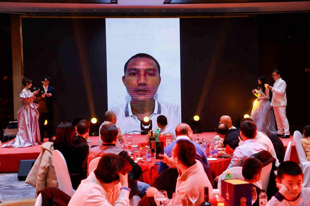 骏马奔腾赴新程，凝心聚力启华章插图9