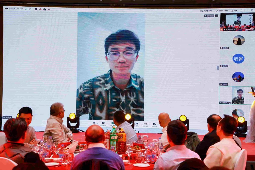 骏马奔腾赴新程，凝心聚力启华章插图15