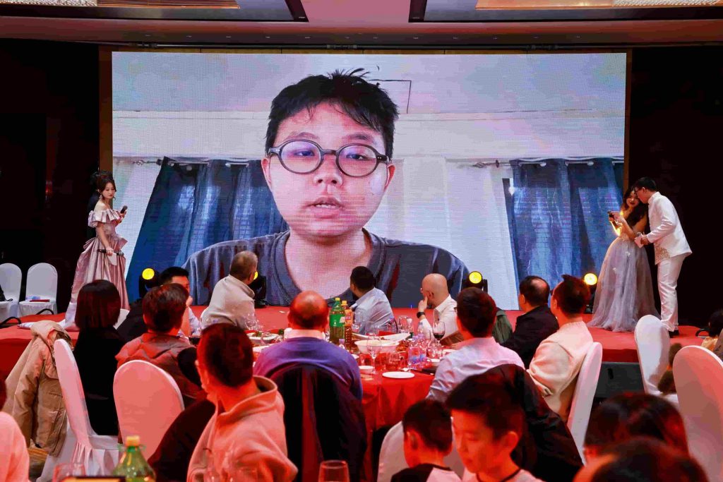 骏马奔腾赴新程，凝心聚力启华章插图20