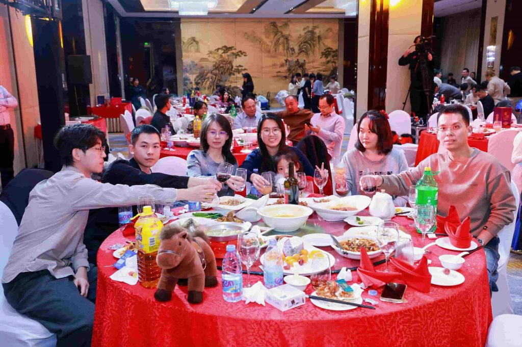 骏马奔腾赴新程，凝心聚力启华章插图49