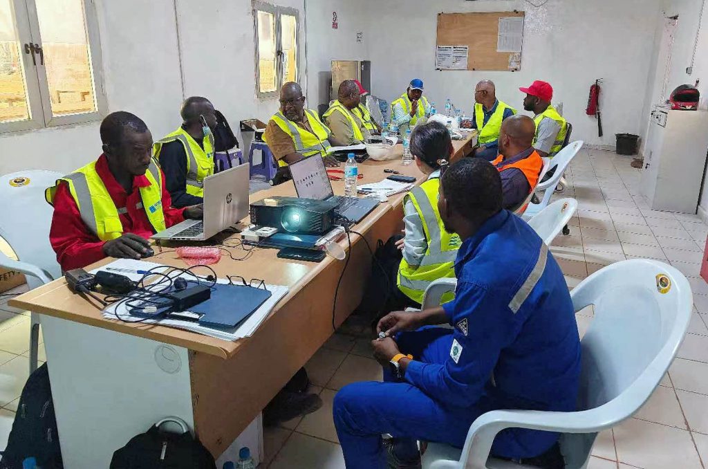 深化国际能源合作：世行考察中腾微网尼日尔微电网项目插图